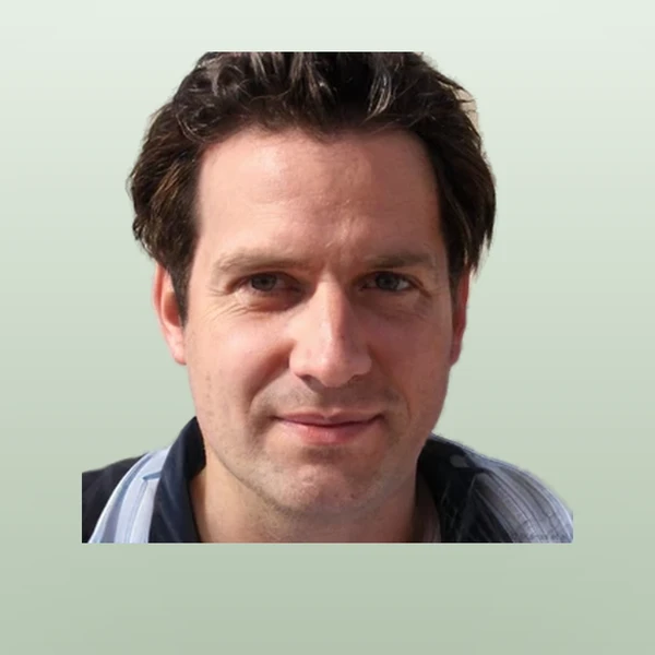 Thomas Brennan headshot